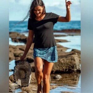 Rip Skirt Hawaii Wrap Skirt Maui Moonlight Blue Floral Beach Active Medium NWT